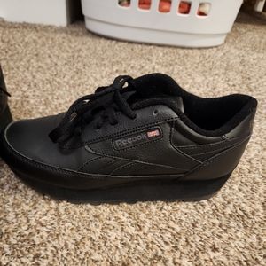 Reebok Women's Classic Renaissance Sneaker